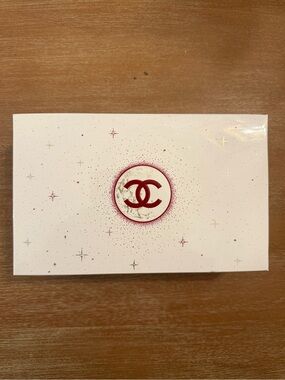 CHANEL Sheer Genius Lipgloss Trio – White with Pink Logo